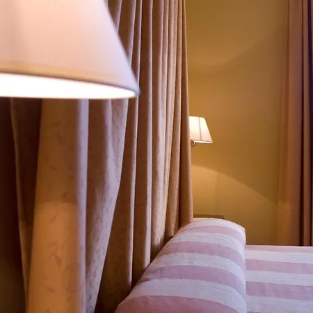 Fraga Do Eume 酒店 3*