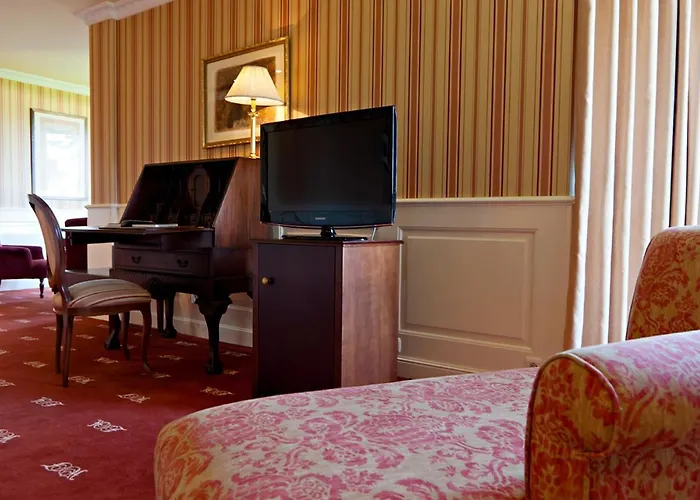 Fraga Do Eume A Capela