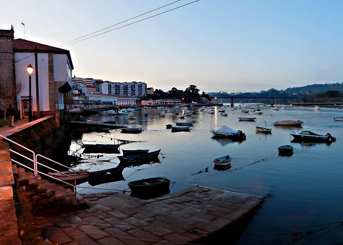 Fraga Do Eume فندق A Capela