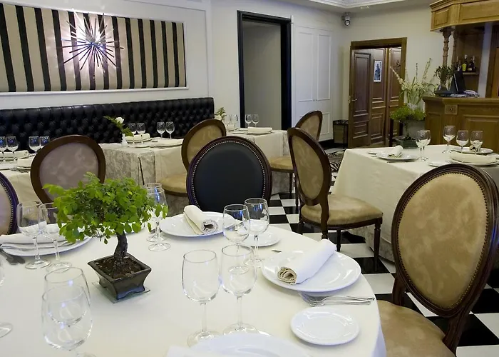 Fraga Do Eume A Capela