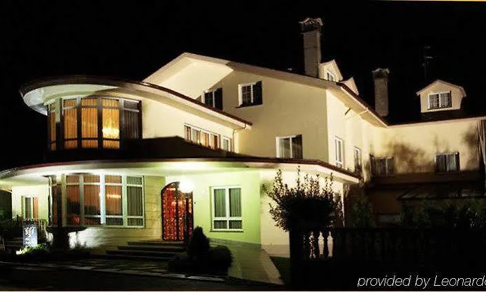 Fraga Do Eume 3* A Capela